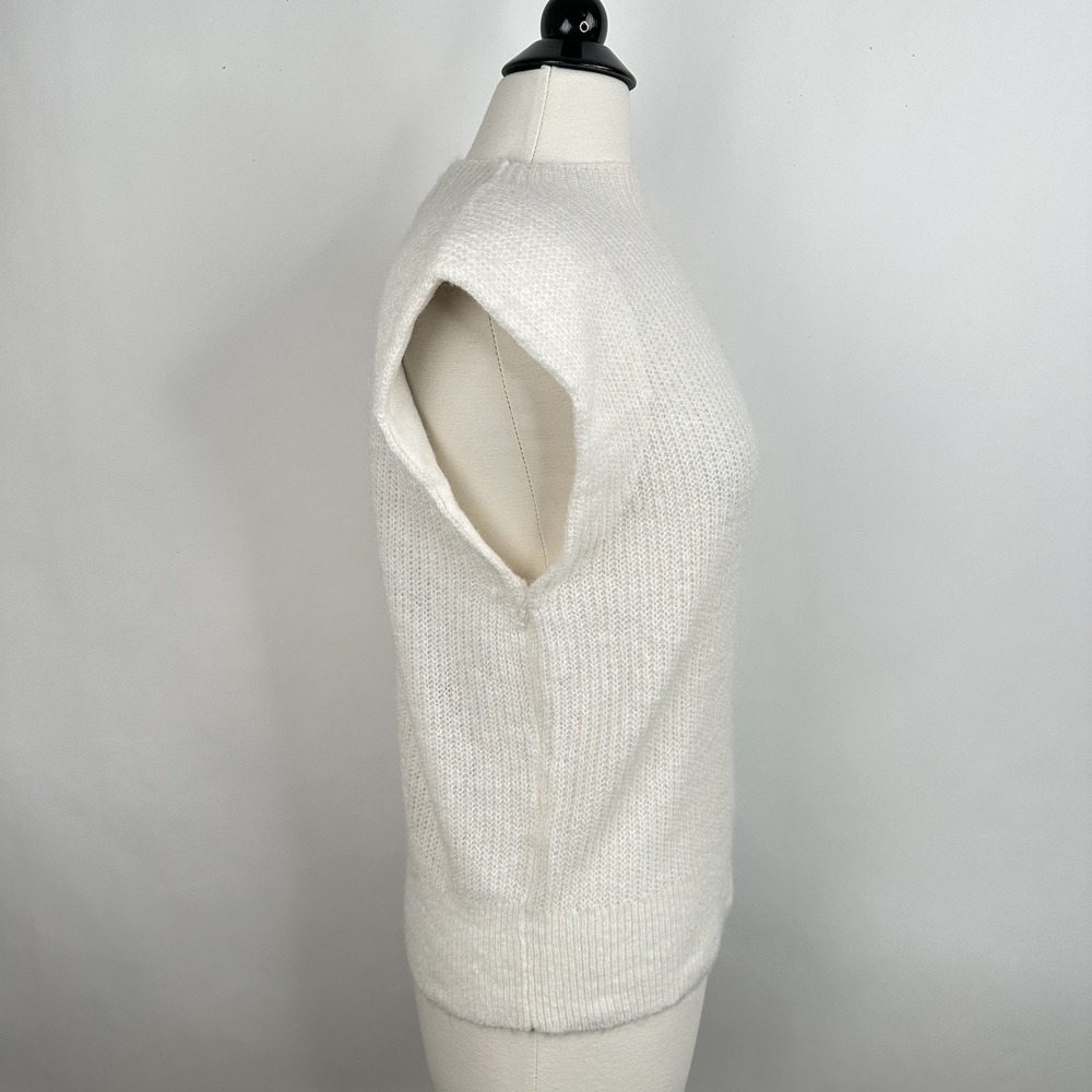 Banana Republic Cream Sleeveless Ribbed Crewneck Sweater - Picture 8 of 9